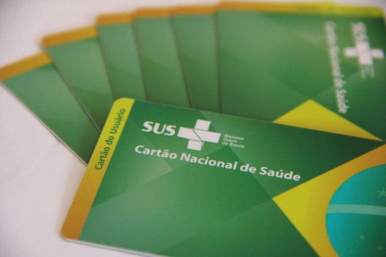 Autogestão ao usuário SUS: condicionantes e determinantes à vida. Teoria gestão cooperada estendida à economia solidária sustentável