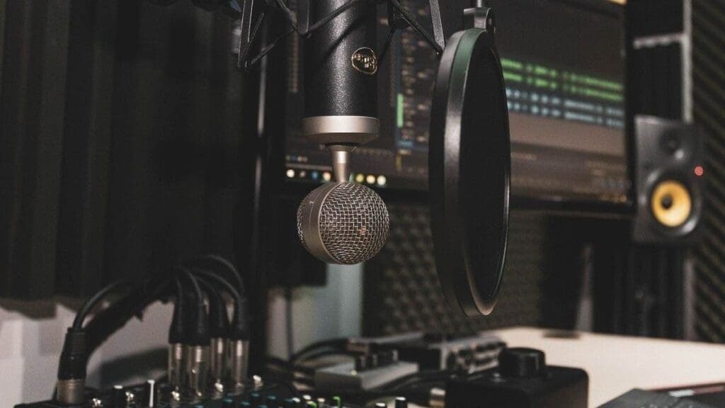 Consumo de podcasts cresce e atinge mais de 40% dos internautas brasileiros